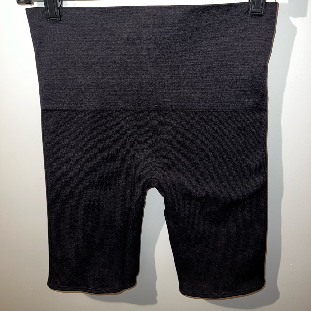 Spanx NWOT Biker Shorts